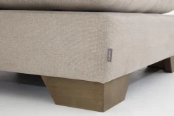 Adelaide, Hocker, Fix