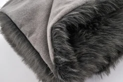 Allessina, Plaid, Fausse Fourrure