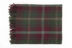 Camila, Plaid, A Carreaux