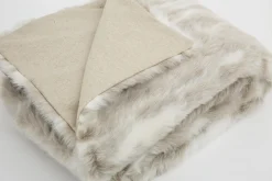 Larkin, Plaid, Fausse Fourrure