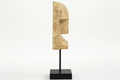 Lilli, Masque, A Pied