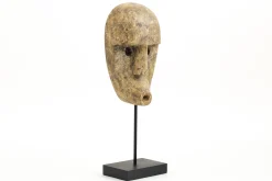 Olina, Masque, A Pied