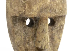 Olina, Masque, A Pied