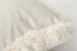 Veronica, Coussin, Fausse Fourrure